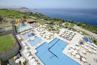 Ramada Resort by Wyndham Kusadasi & Golf