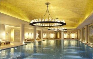 Emerald Palace Kempinski Hotel