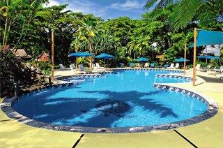 First Landing Beach Resort& Villas