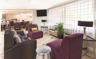 La Quinta Inn & Suites Miami Airport East