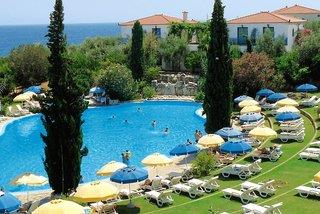 Sunrise Village Beach Hotel
